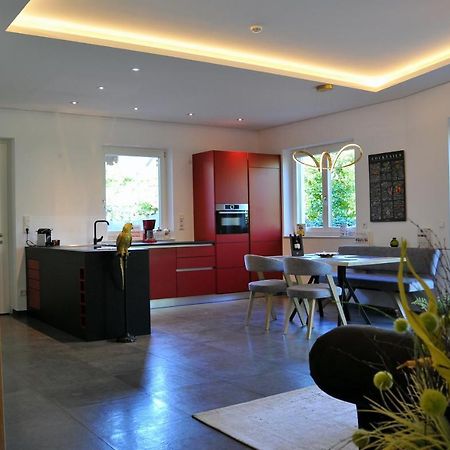 Ruhige Ferienwohnung Mit Garten Und Garage In Privatvilla Marling Exteriör bild