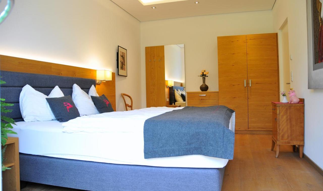 Ruhige Ferienwohnung Mit Garten Und Garage In Privatvilla Marling Exteriör bild