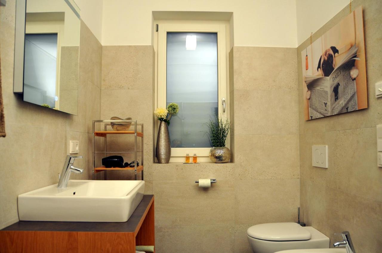 Ruhige Ferienwohnung Mit Garten Und Garage In Privatvilla Marling Exteriör bild